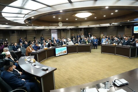 تصاویر/ نشست رئیس‌جمهور با فعالان سیاسی آذربایجان‌غربی