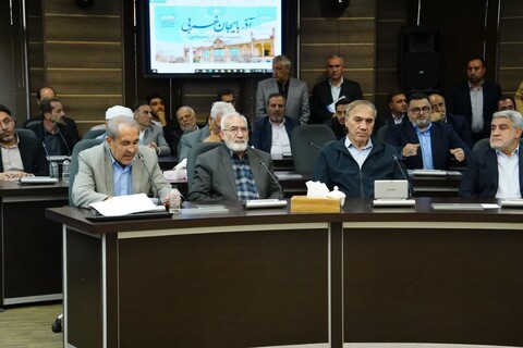 تصاویر/ نشست رئیس‌جمهور با فعالان سیاسی آذربایجان‌غربی