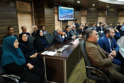 تصاویر/ نشست رئیس‌جمهور با فعالان سیاسی آذربایجان‌غربی