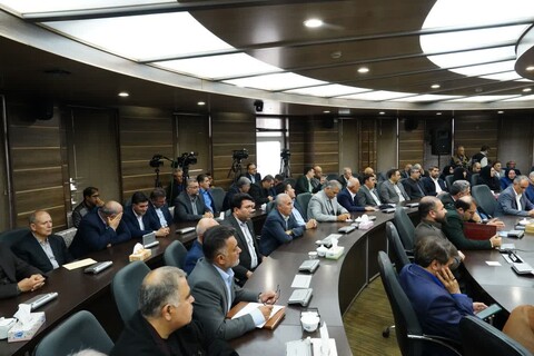 تصاویر/ نشست رئیس‌جمهور با فعالان سیاسی آذربایجان‌غربی