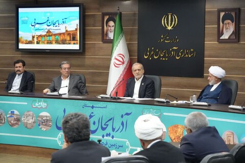 تصاویر/ نشست رئیس‌جمهور با فعالان سیاسی آذربایجان‌غربی