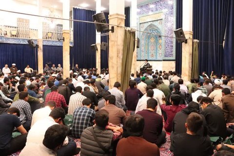 تصاویر/ محفل قرآنی طلاب مدارس آیت‌الله مجتهدی و آیت‌الله حق‌شناس