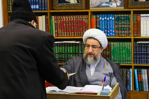 تصاویر | دیدار چهره به چهره  اقشار مختلف مردم با نماینده ولی فقیه در آذربایجان شرقی