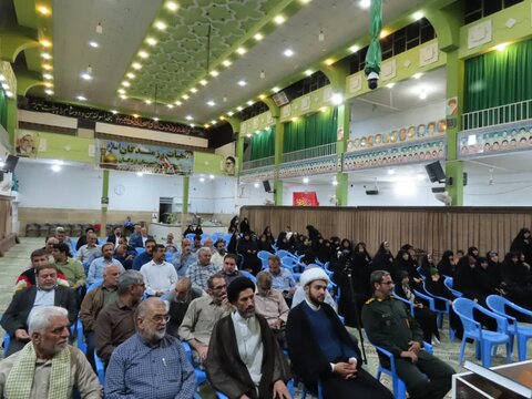 تصاویر/ برگزاری دوره دوم آموزش روایتگری دفاع مقدس در شهرستان اردکان