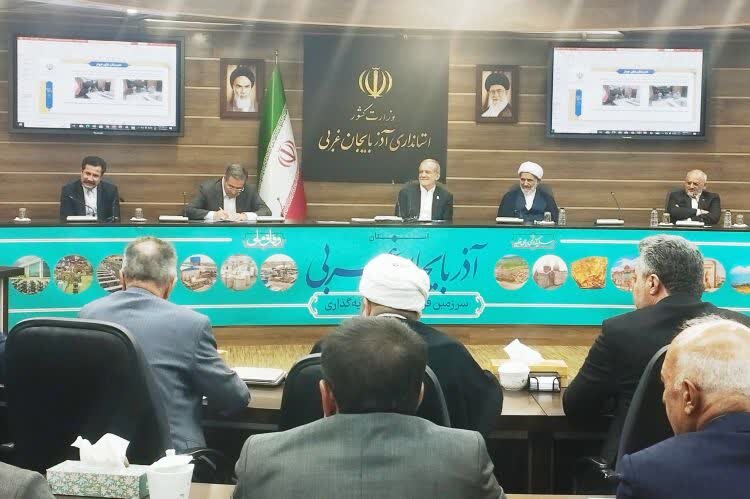 مدارس دولتی باید در تراز بهترین مدارس کشور باشد