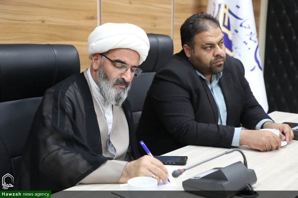 رضایت عموم مردم باید مدنظر مسئولان و کارگزاران باشد