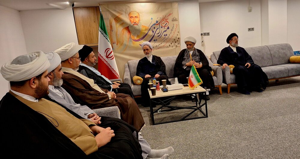 دیدار علمای کشورهای اسلامی با آیت الله اعرافی در حاشیه کنگره بین‌المللی میرزای نائینی