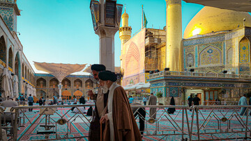 تصاویر/ حضور آیت الله موسوی اصفهانی مدیر حوزه علمیه استان همدان در حرم امام علی (علیه السلام)