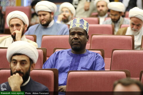 إقامة المؤتمر الدولي لإحياء ذكرى الميرزا النائيني بمدينة قم