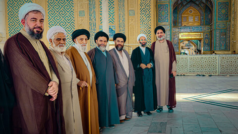 تصاویر/حضور آیت الله موسوی اصفهانی مدیر حوزه علمیه استان همدان در حرم امام علی (علیه السلام