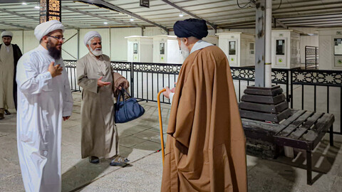 تصاویر/زیارت طلاب خادم مواکب حسینی همدان از حرم مطهر امام علی (ع) پس از عبور از مرز مهران