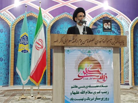 تصاویر/ نمازعبادی سیاسی جمعه کاشان