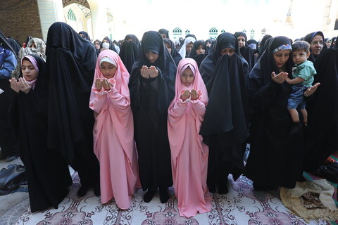 اقامه نماز طلب باران در شهرکرد