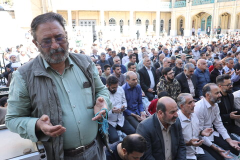 اقامه نماز طلب باران در شهرکرد