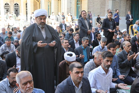 اقامه نماز طلب باران در شهرکرد