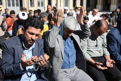 اقامه نماز طلب باران در شهرکرد