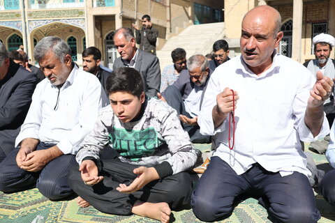 اقامه نماز طلب باران در شهرکرد