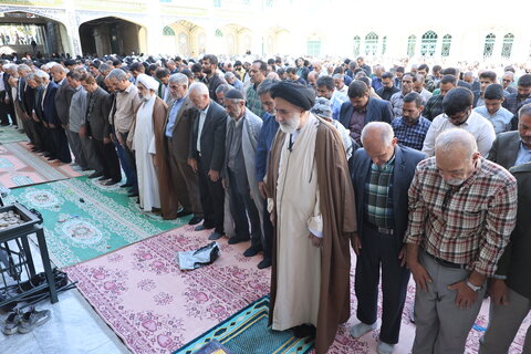 اقامه نماز طلب باران در شهرکرد