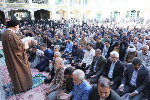 اقامه نماز طلب باران در شهرکرد