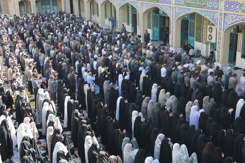 اقامه نماز طلب باران در شهرکرد