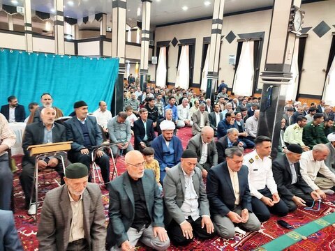 تصاویر/ اقامه نماز جمعه چهاربرج