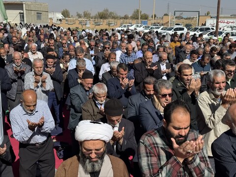 تصاویر/اقامه نماز باران در مصلی امام خمینی (ره) شهر بهار به امامت حجت‌الاسلام مصباح