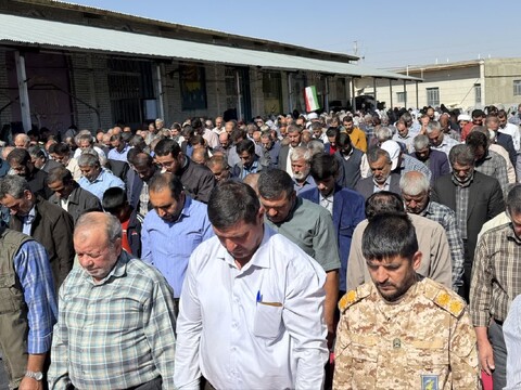 تصاویر/اقامه نماز باران در مصلی امام خمینی (ره) شهر بهار به امامت حجت‌الاسلام مصباح