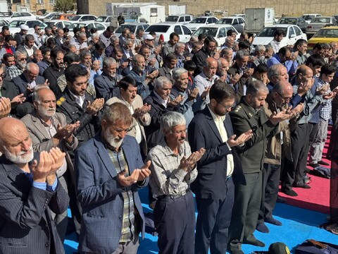 تصاویر/اقامه نماز باران در مصلی امام خمینی (ره) شهر بهار به امامت حجت‌الاسلام مصباح