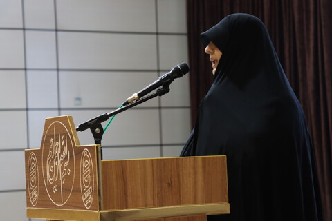 سخنرانی یک از طلاب جهادگر خواهر