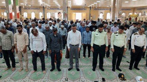 نمازجمعه بندر دیر به روایت تصویر