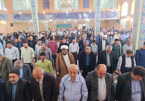 تصاویر/ اقامه نماز جمعه نقده