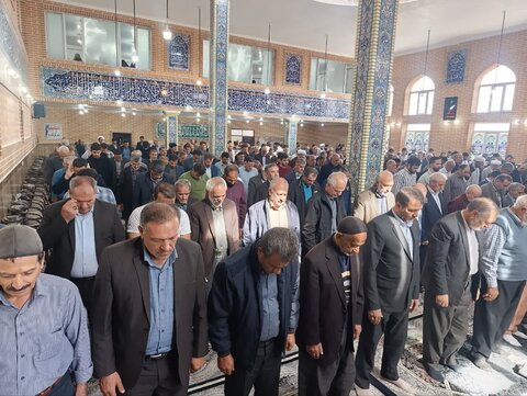 تصاویر/ اقامه نماز جمعه نقده