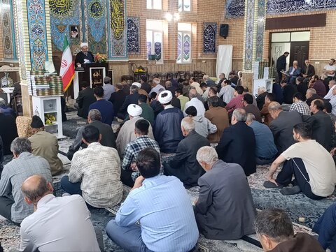 تصاویر/ اقامه نماز جمعه نقده