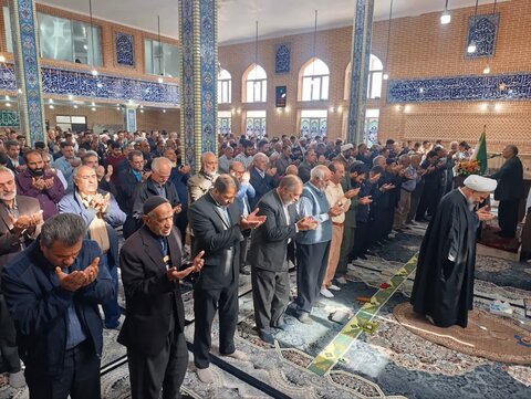 تصاویر/ اقامه نماز جمعه نقده