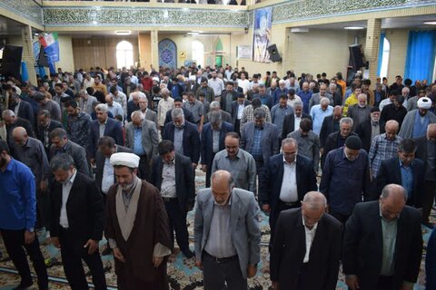 تصاویر/ اقامه نماز جمعه شهرستان بیجار