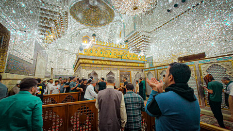 تصاویر/طلاب همدانی خادم مواکب اربعین، میهمان حرم امامین کاظمین علیهماالسلام شدند.