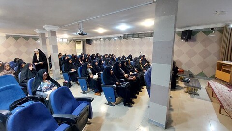 تصاویر/کارگاه سبک زندگی قرآنی در بهبهان برگزار شد