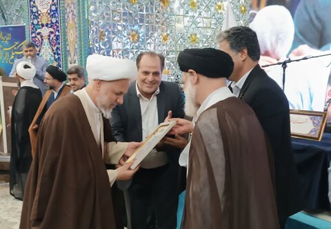 تصاویر/آیین نکوداشت یکصدمین جلسه تفسیر نهج‌البلاغه در ساوه