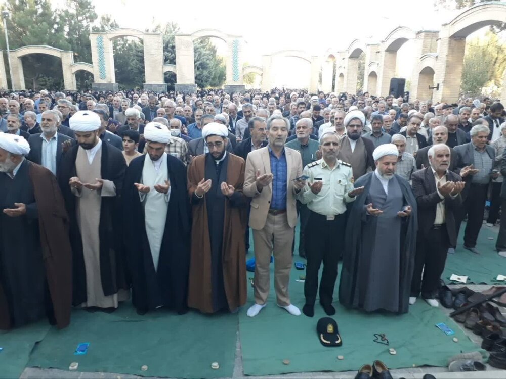 توبه حقیقی، کلید نزول رحمت الهی است+تصاویر و فیلم