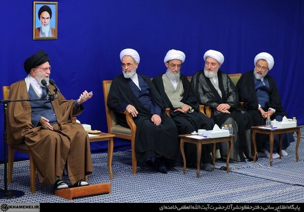 Pemikiran Politik dan Inovasi Ilmiah Allamah Naeini: Pandangan Pemimpin Revolusi