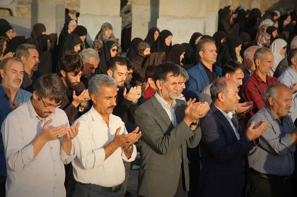 مراسم نماز طلب باران در اسدآباد