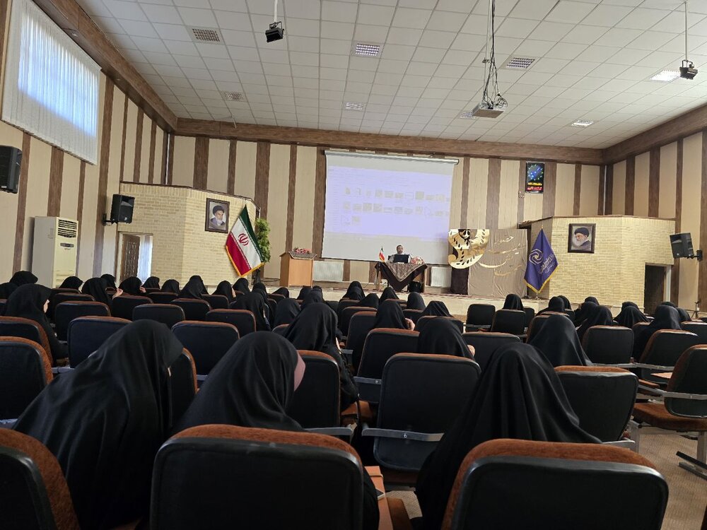 طلبه‌ امروز باید رسانه شناس باشد+تصاویر