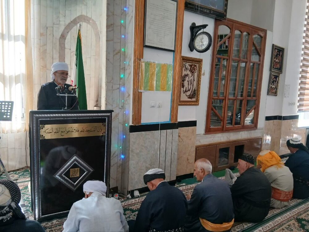 ماموستا موسوی: حفظ حجاب و ازدواج به موقع دو راهکار برای حفظ عفت و سلامت جامعه اسلامی است