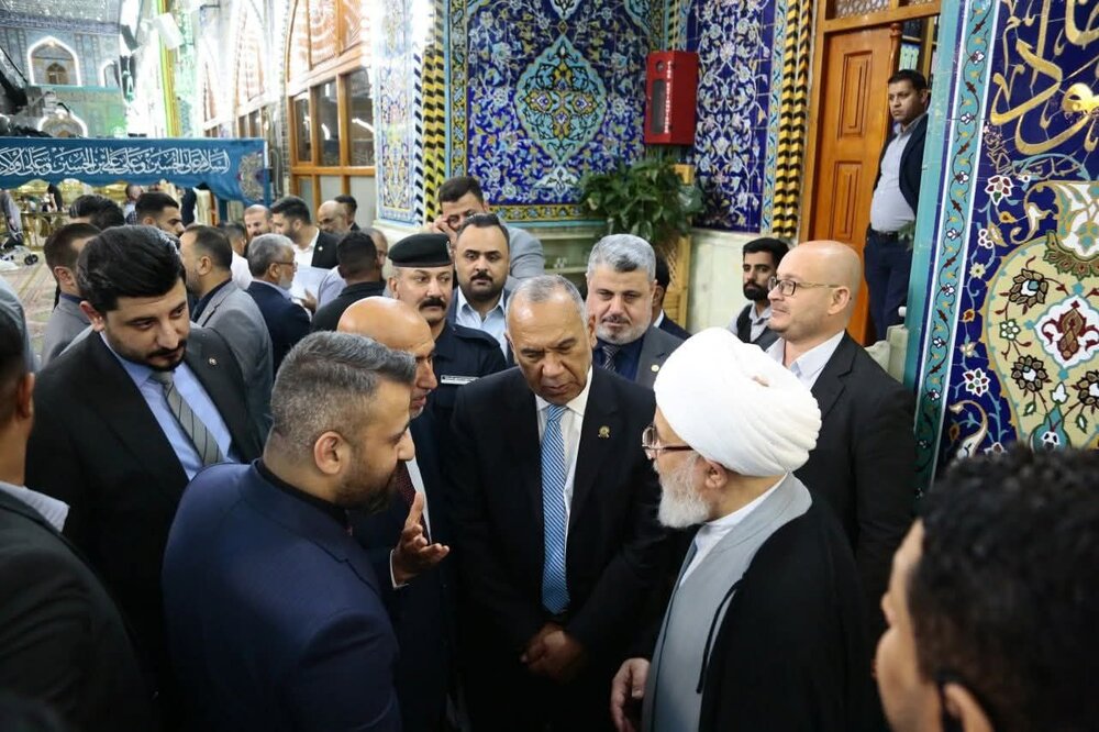 The Venezuelan Ambassador to Iraq visits the Imam Hussain Holy Shrine