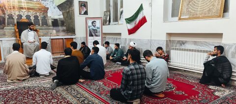 تصاویر/اجرای برنامه های طلاب مدرسه علمیه ولیعصر(عج)بروجرد