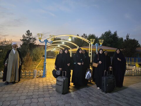 روایتی تصویری از همایش «طلیعه حضور»؛ آغاز مسیر طلبگی طلاب یزدی  با شور ایمان و آموزش در قم