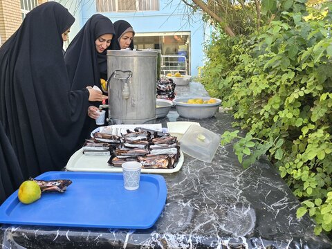 روایتی تصویری از همایش «طلیعه حضور»؛ آغاز مسیر طلبگی طلاب یزدی  با شور ایمان و آموزش در قم