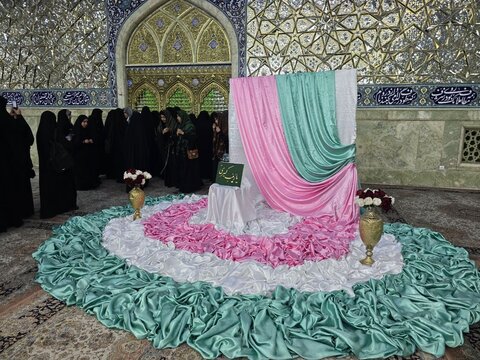روایتی تصویری از همایش «طلیعه حضور»؛ آغاز مسیر طلبگی طلاب یزدی  با شور ایمان و آموزش در قم