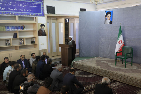 دیدار پرستاران با نماینده ولی فقیه در خراسان جنوبی