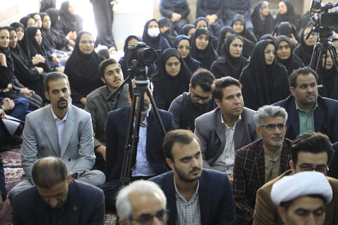 دیدار پرستاران با نماینده ولی فقیه در خراسان جنوبی